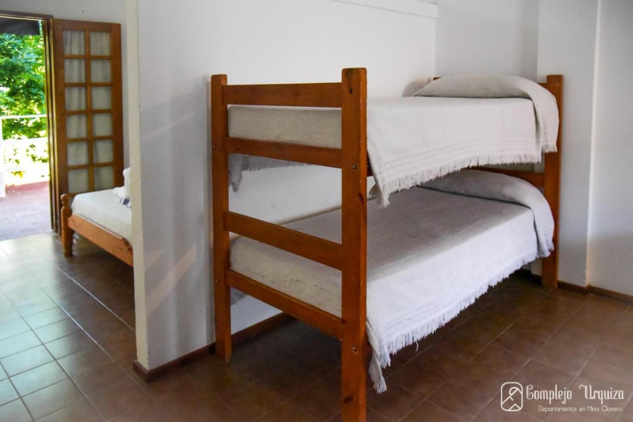 Complejo Urquiza Departamentos Apartment มินา กลาเบโร ภายนอก รูปภาพ