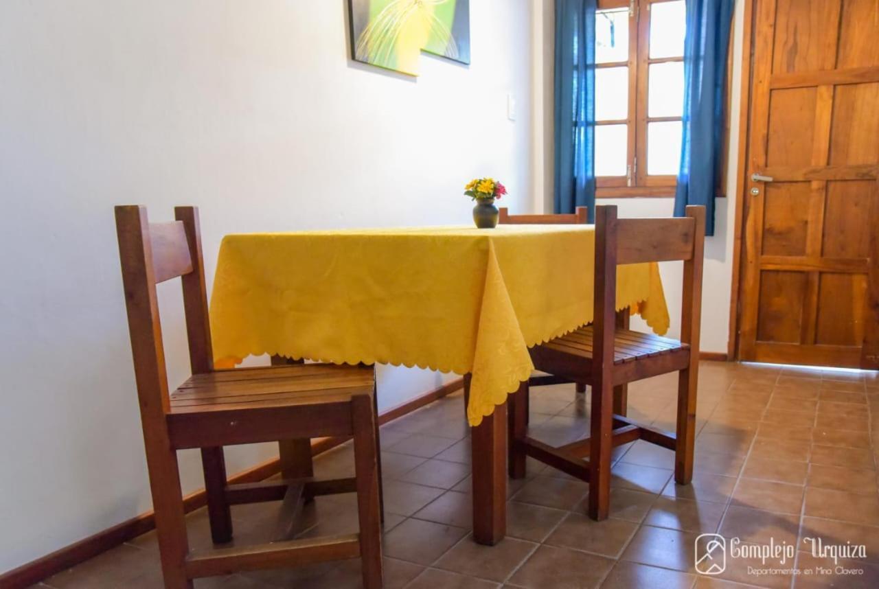 Complejo Urquiza Departamentos Apartment มินา กลาเบโร ภายนอก รูปภาพ