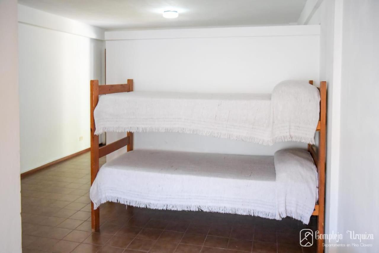 Complejo Urquiza Departamentos Apartment มินา กลาเบโร ภายนอก รูปภาพ