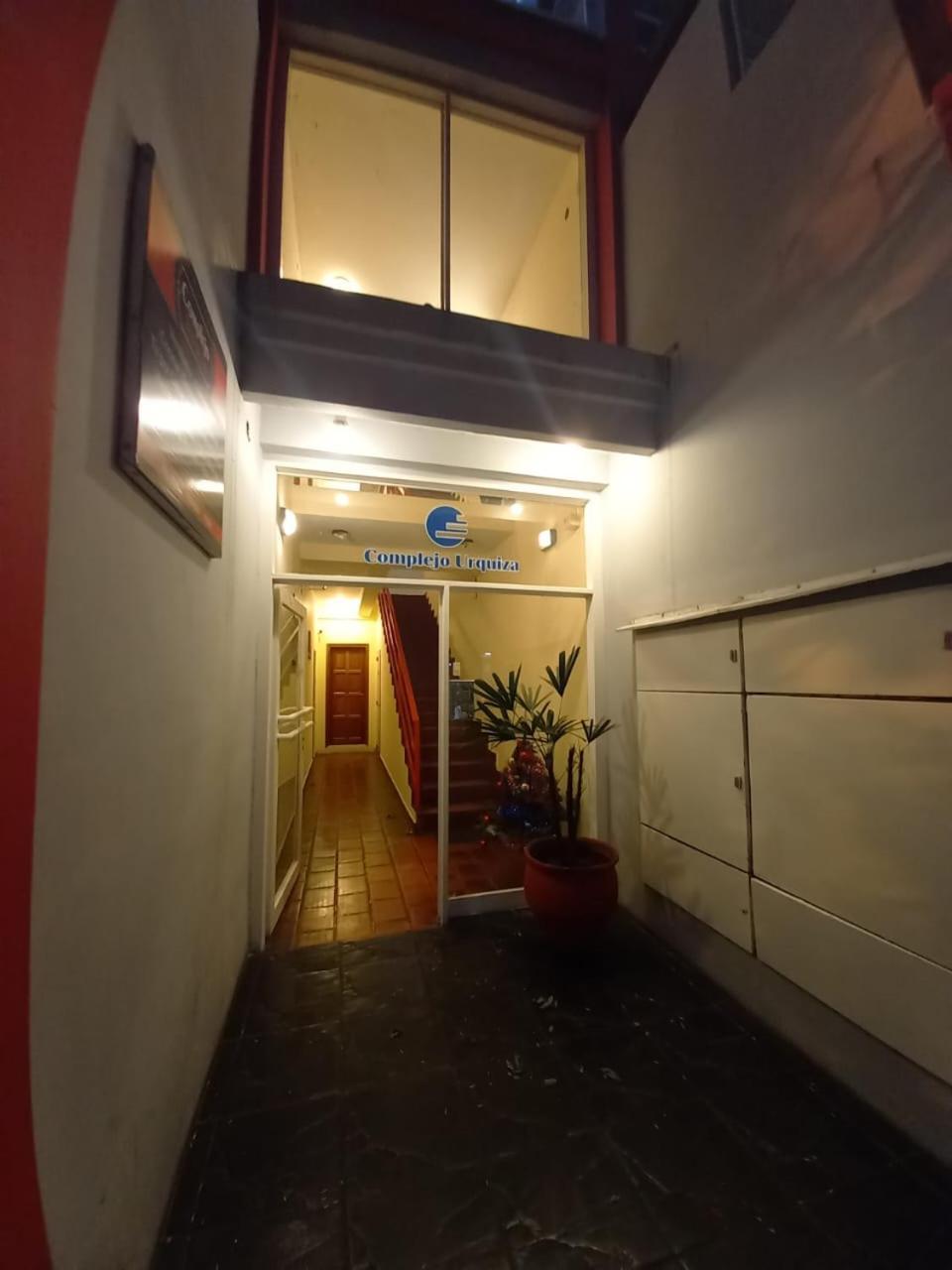 Complejo Urquiza Departamentos Apartment มินา กลาเบโร ภายนอก รูปภาพ